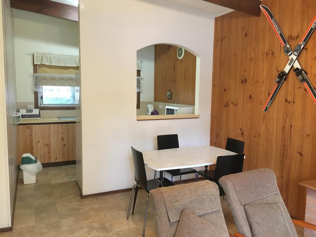 Ovensview On Riverside Брайт Екстериор снимка